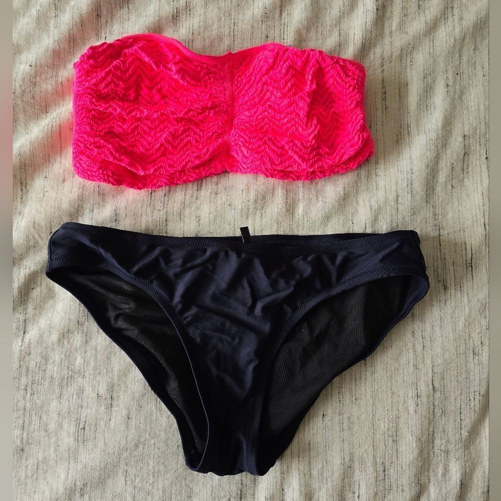 Urban Outfitters Out From Under Seamless Zigzag Shirred Tube Bikini Set